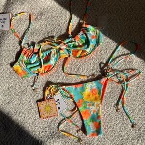 NWT Kulani kinis BIKINI SUNKISSED ☀️